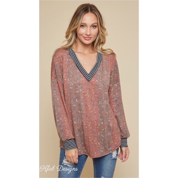 ❤️LAST 1! Boho V Neck Stripe Contrast Top! - Picture 7 of 9